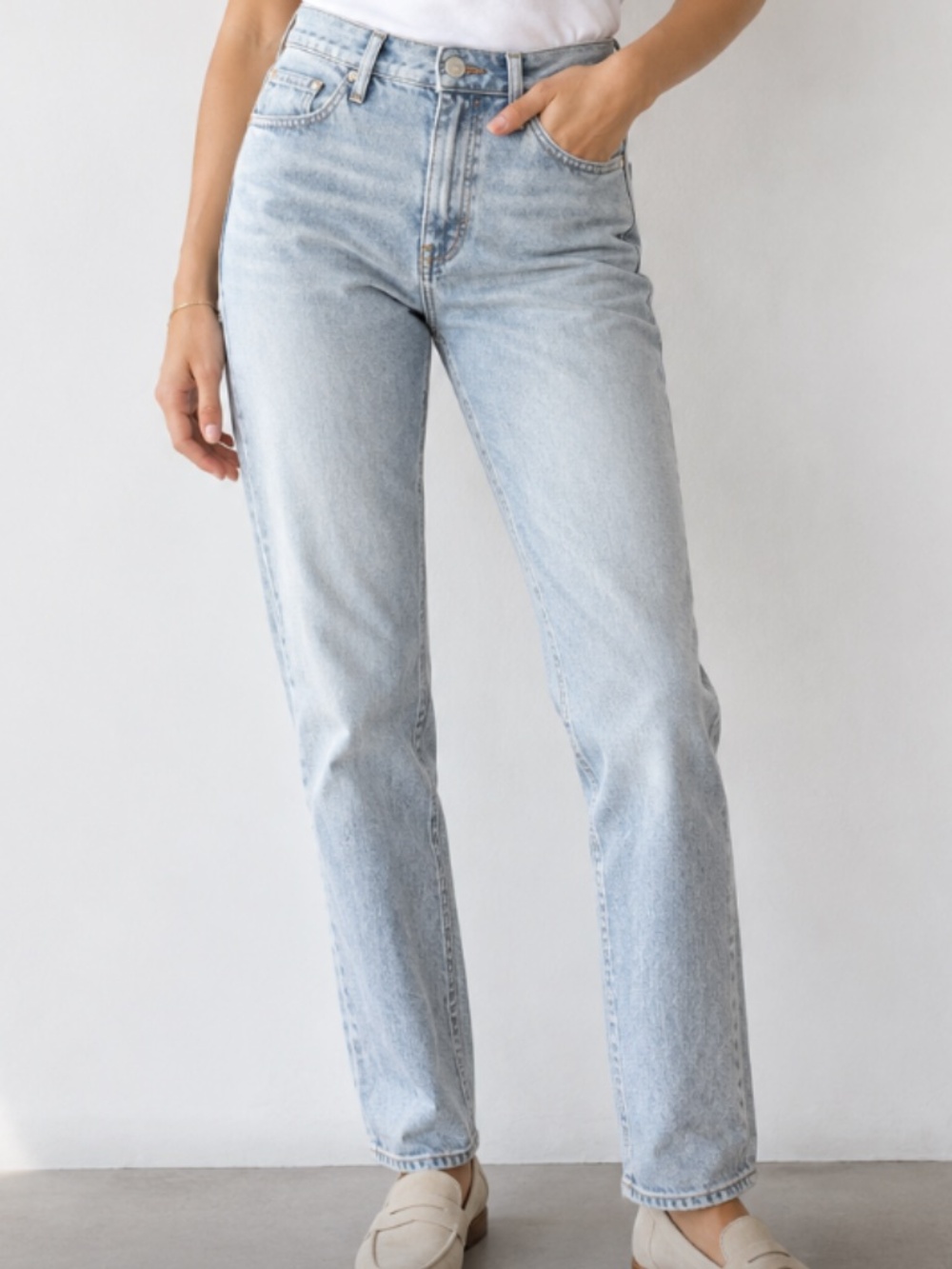 Zara Light Wash Skinny Jeans Women’s Size 6 | Classic Everyday Denim